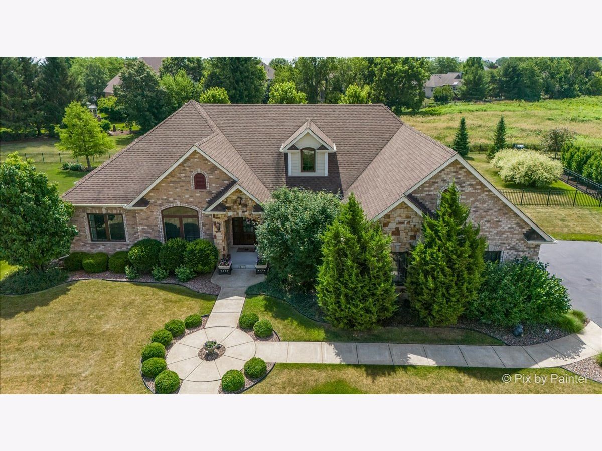  Sold Sugar Grove Illinois, 1075 Redbud