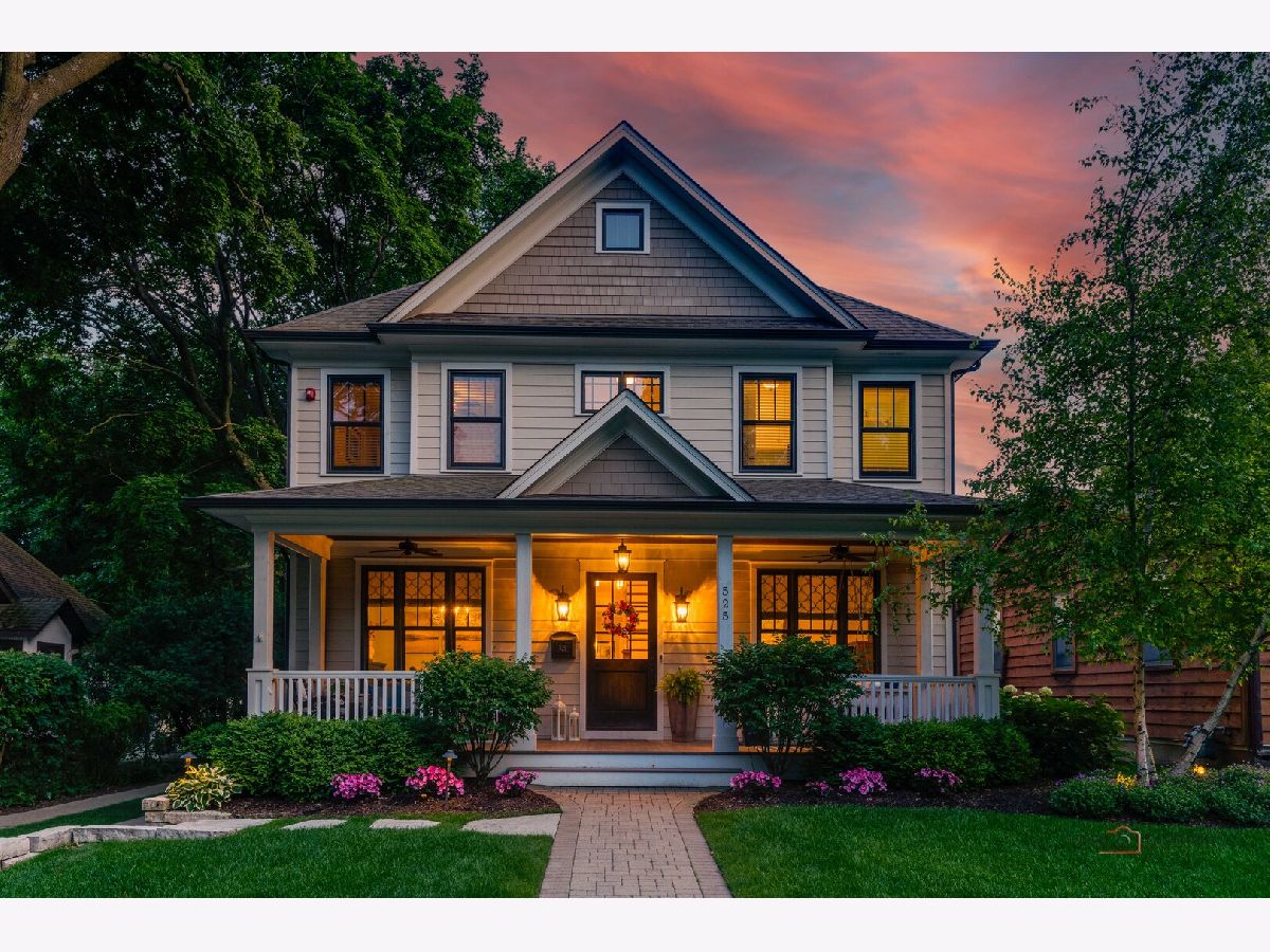 Homes & Townhomes & Condos Sold Copeland Manor Libertyville Illinois, 525 Meadow