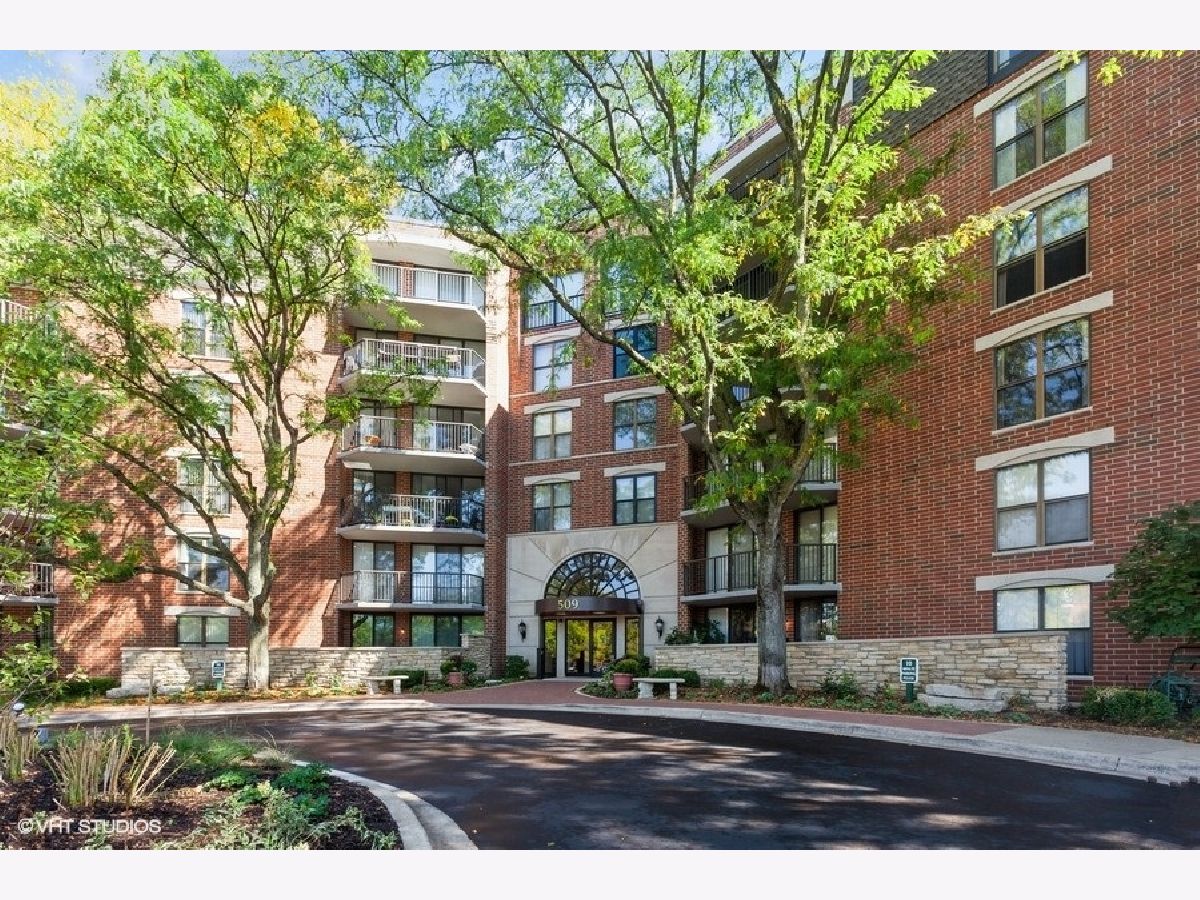 Condominiums Sold Riverplace Naperville Illinois, 509 Aurora