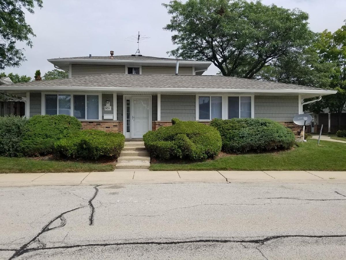  Sold Hanover Park Illinois, 1434 Apache