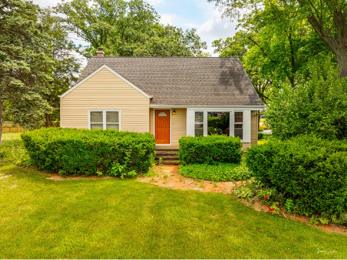  Sold Darien Illinois, 7105 Clarendon Hills