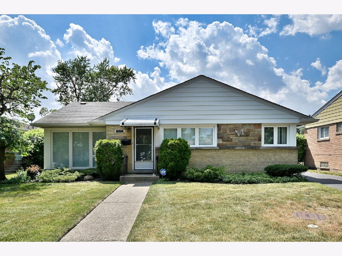  Sold Niles Illinois, 8532 Olcott