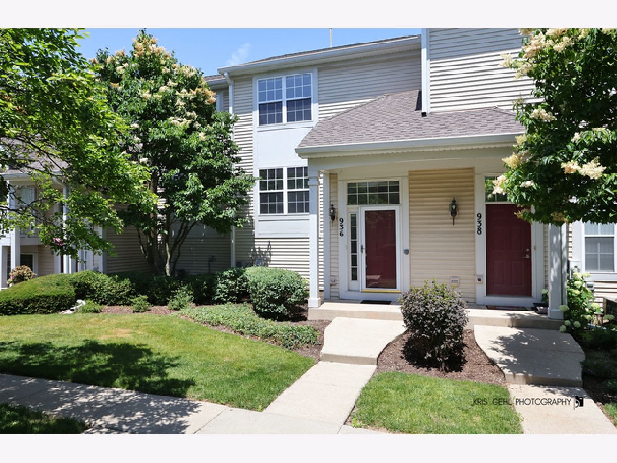 Townhomes & Homes Sold Bayberry Waukegan Illinois, 936 Darla