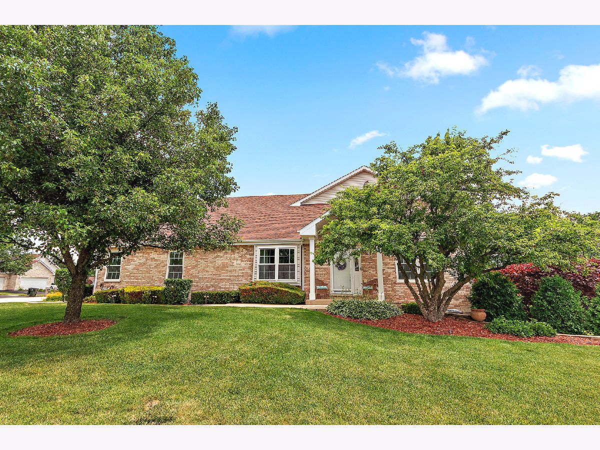 Homes & Townhomes Sold Bluestone Bay New Lenox Illinois, 688 Grace