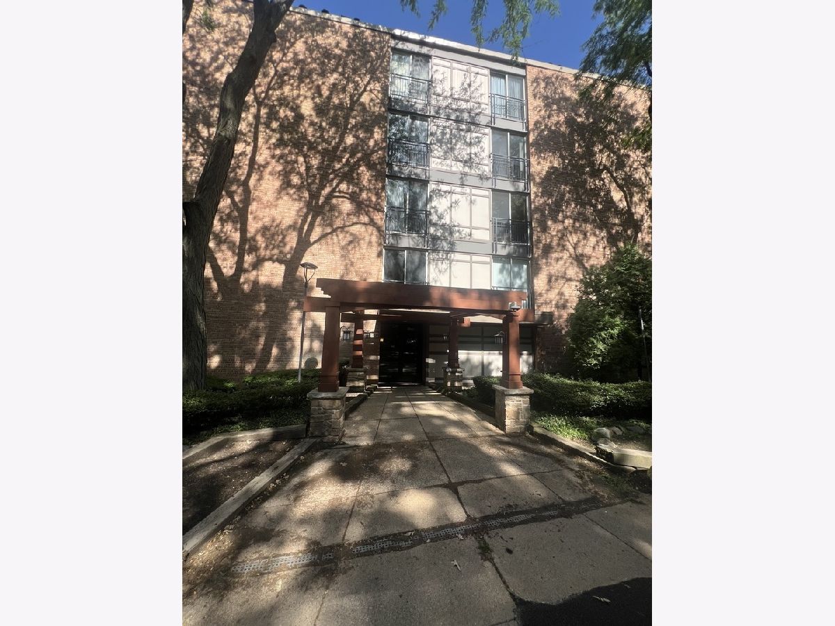  Rented Lisle Illinois, 5800 Oakwood