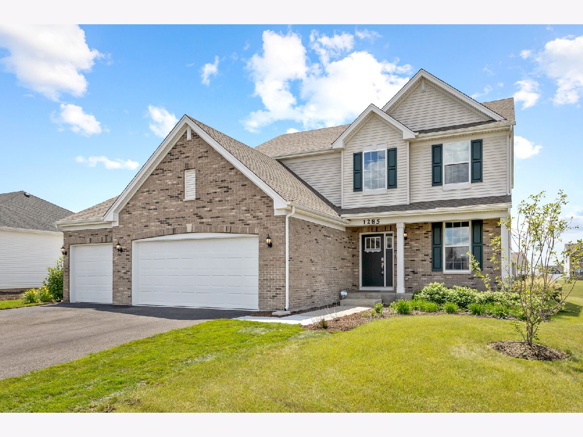  Sold Hampshire Illinois, 1285 Highbrook
