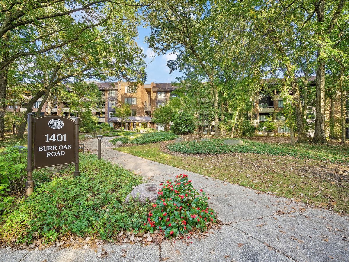 Condos & Townhomes & Homes Sold Graue Mill Hinsdale Illinois, 1401 Burr Oak
