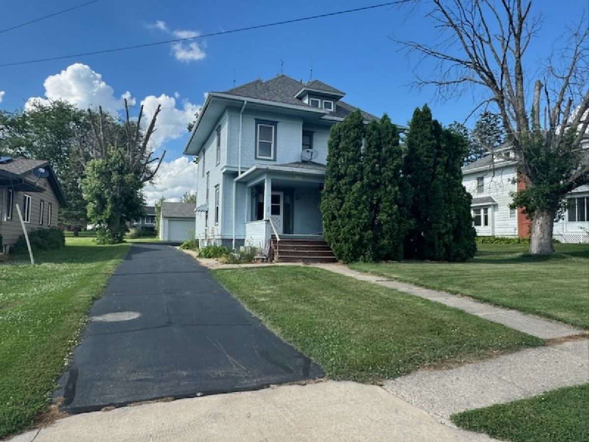  Sold Milledgeville Illinois, 320 8th