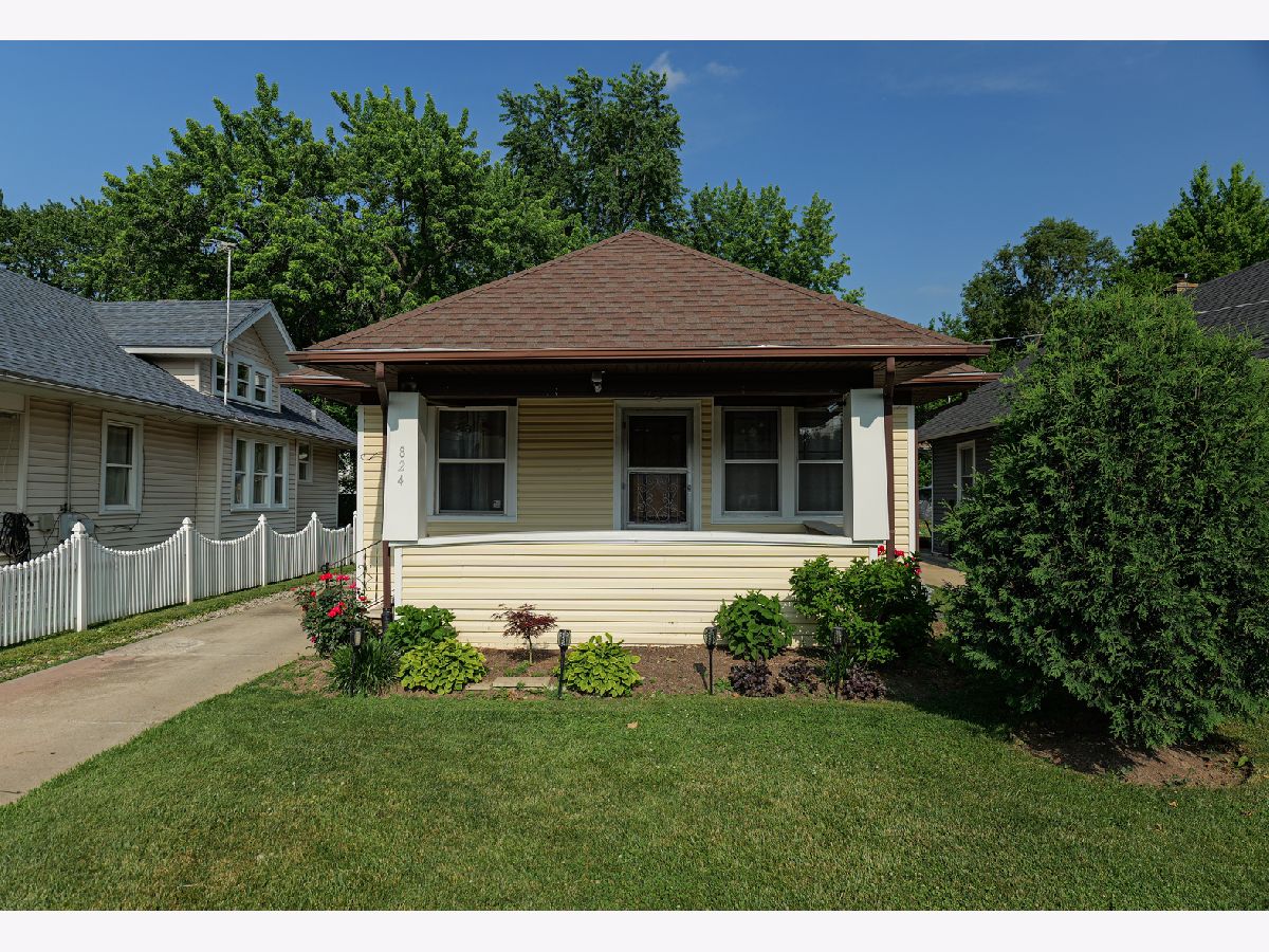  For Rent Aurora Illinois, 824 Lebanon