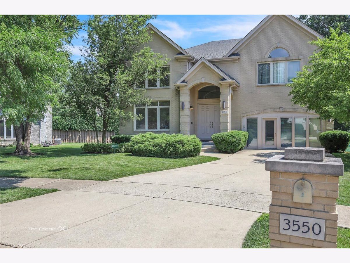 Homes For Sale Northfield Woods Glenview Illinois, 3550 E Ari Drive