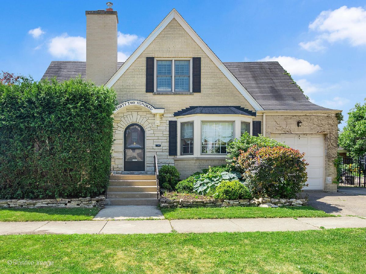  Sold Western Springs Illinois, 4200 Harvey