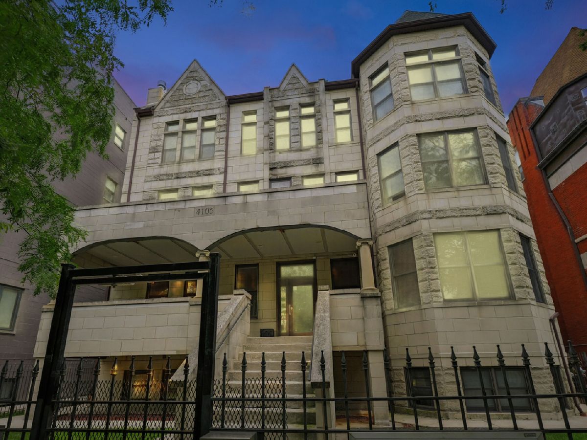  For Sale Chicago Illinois, 4105 Drexel Boulevard