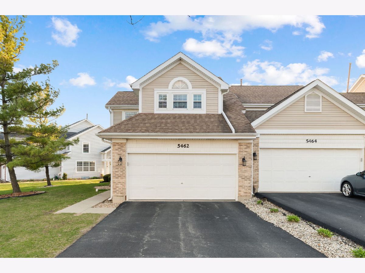 Townhomes & Homes Sold Tall Oaks Hanover Park Illinois, 5462 Ridge