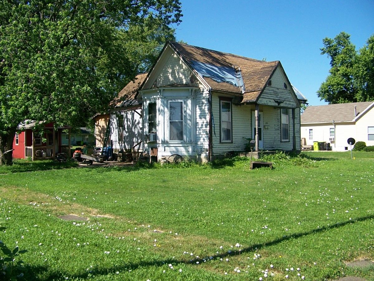  For Sale Fairbury Illinois, 401 Walnut Street