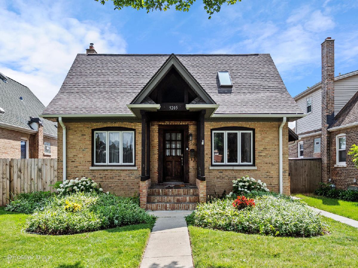  Sold Chicago Illinois, 5205 Nashville