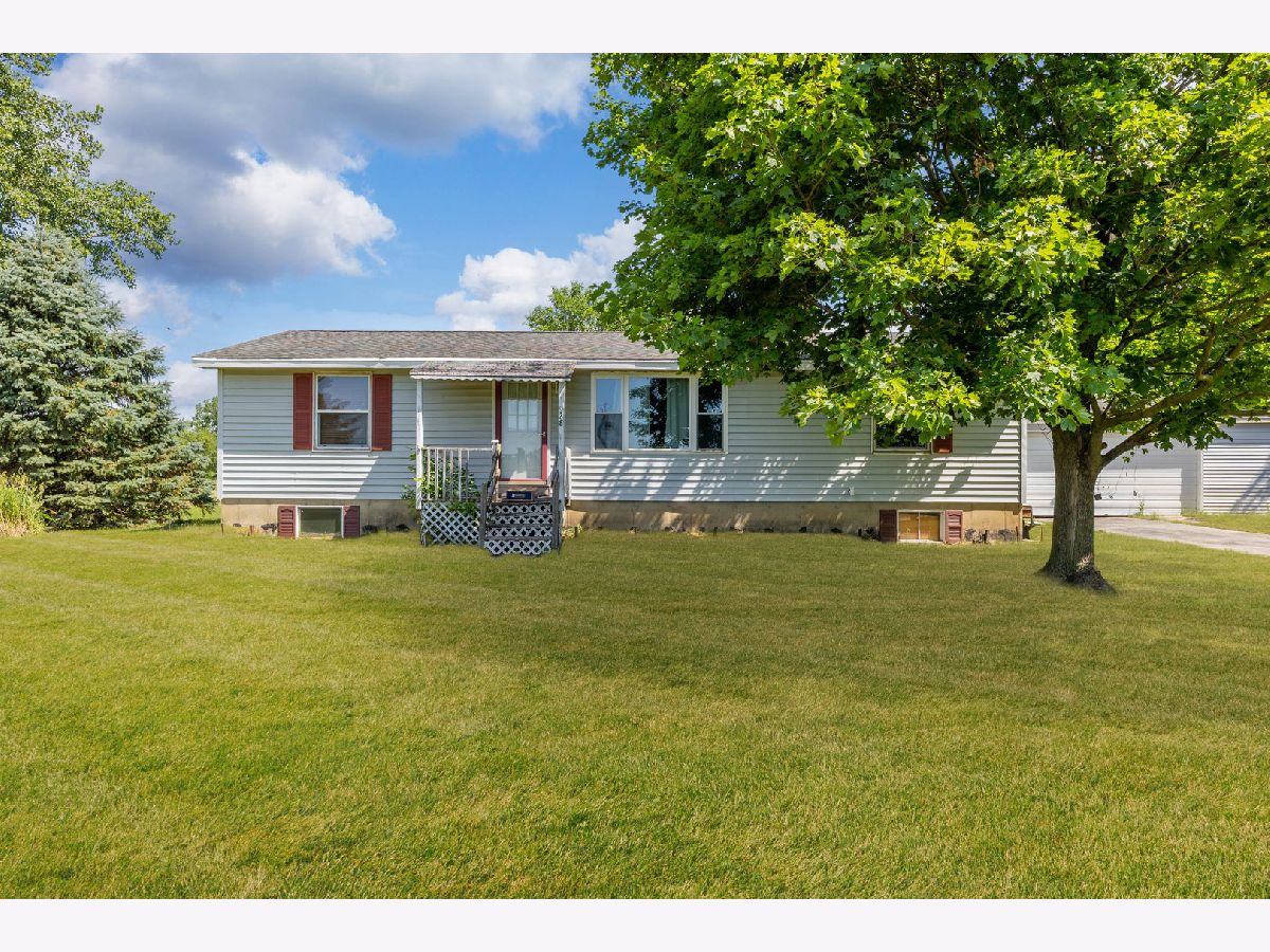  Sold Grant Park Illinois, 928 County Line