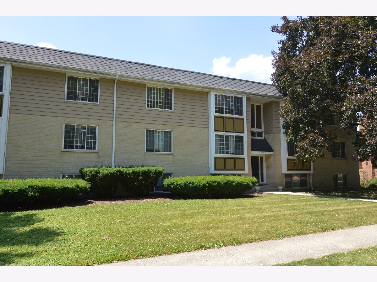  Rented Barrington Illinois, 370 Eastern