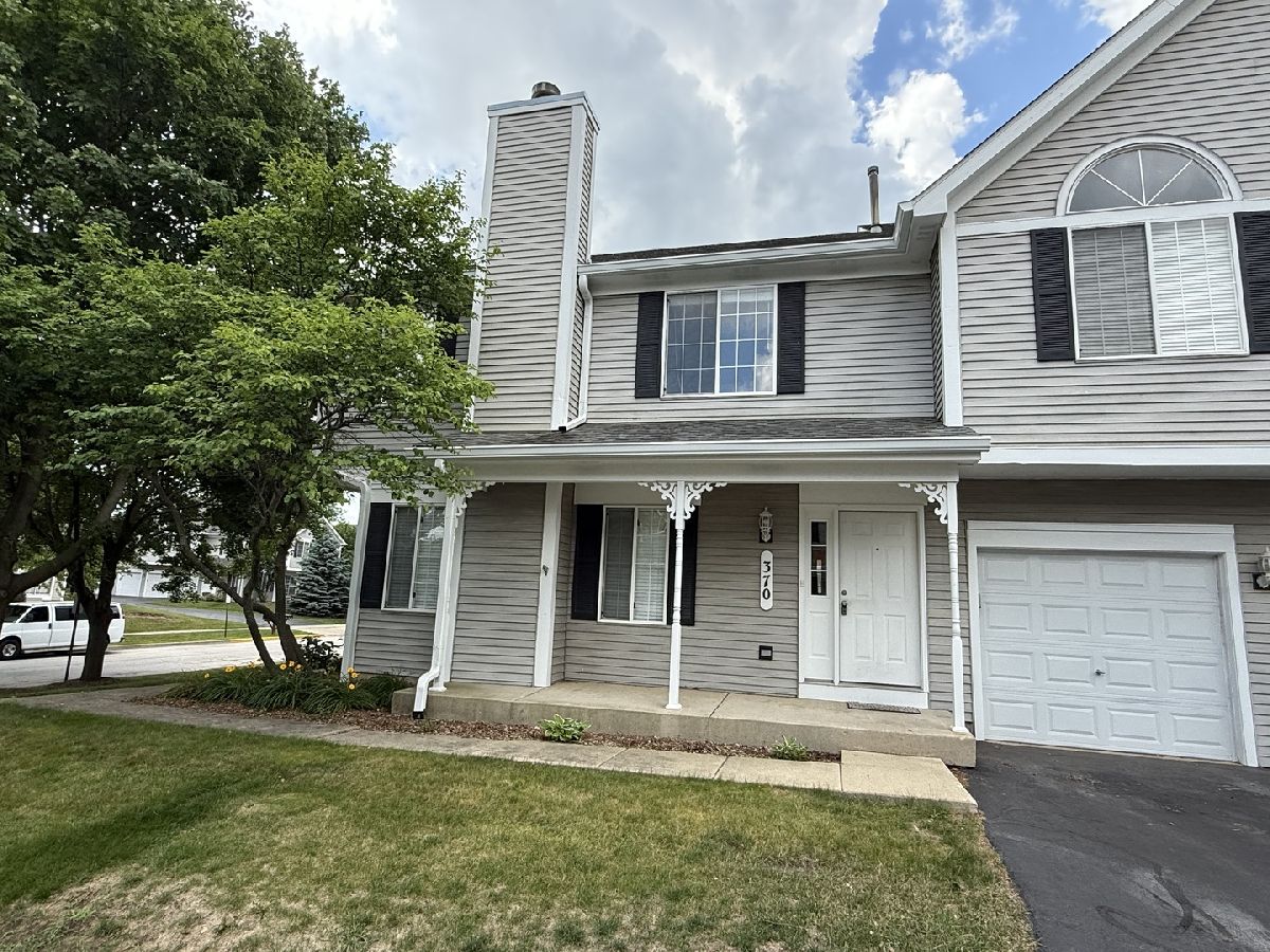  Rented South Elgin Illinois, 370 Sandhurst