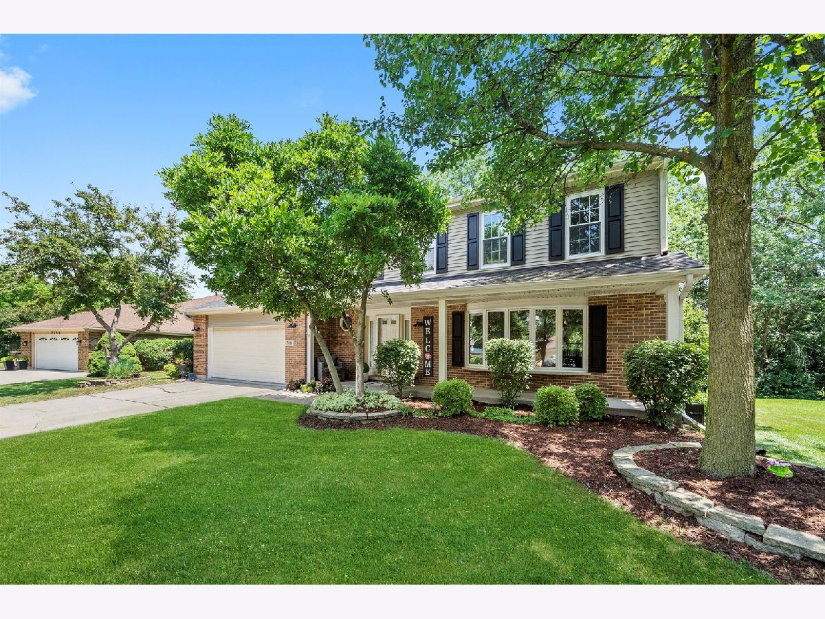  Sold Darien Illinois, 7801 Green Valley