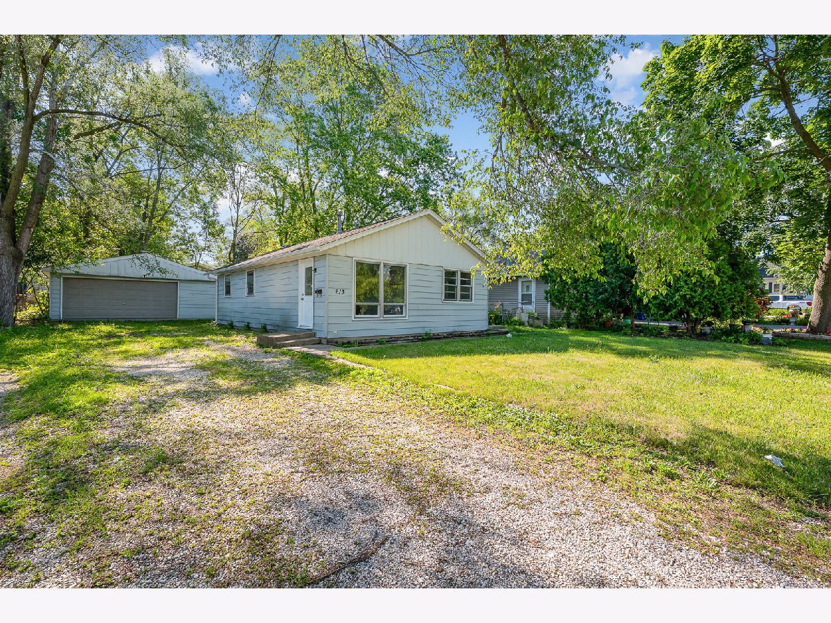  Sold Round Lake Park Illinois, 213 Brierhill