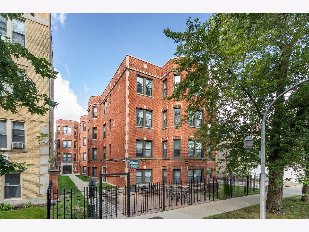 Rented Chicago Illinois, 7526 Seeley