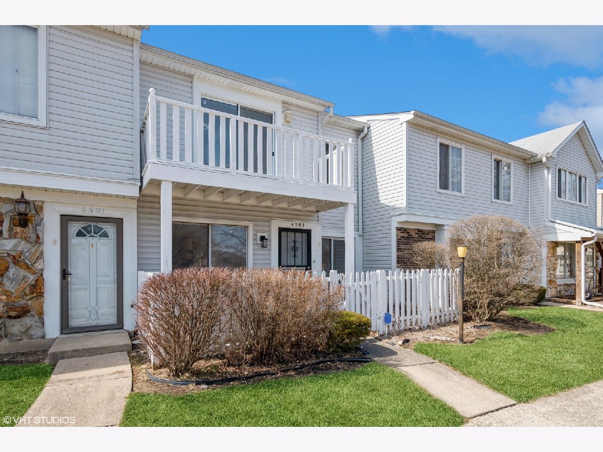  Rented Country Club Hills Illinois, 4592 Provincetown