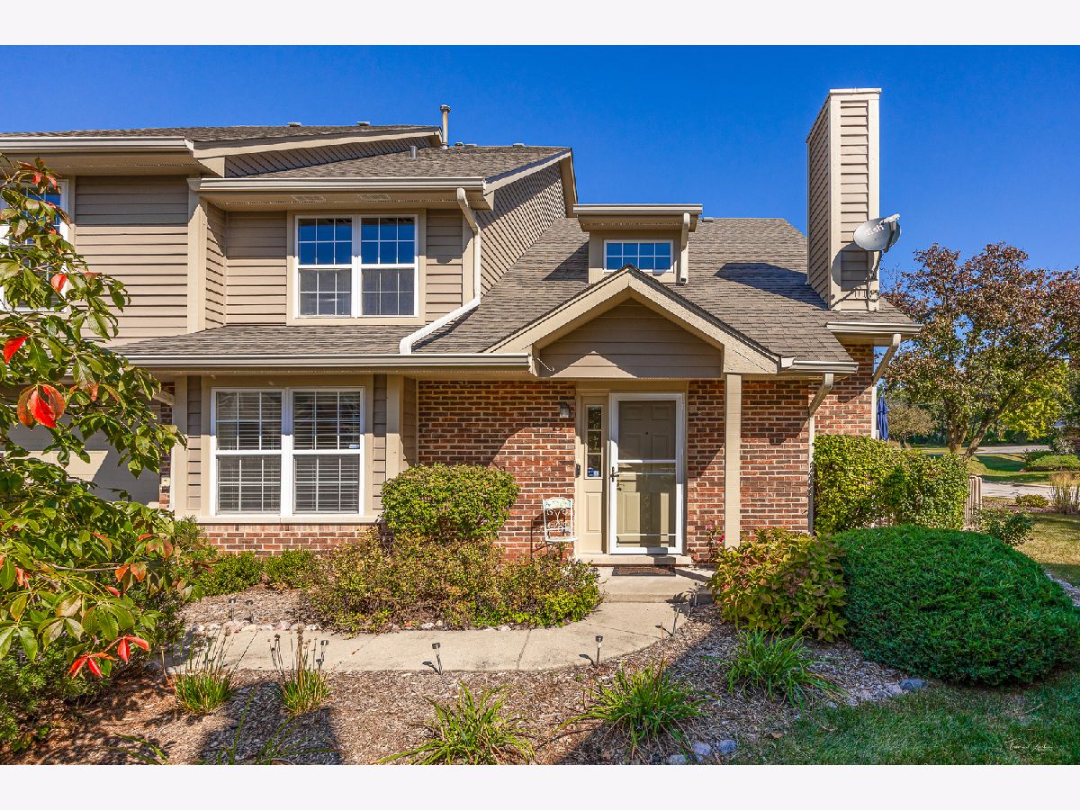 For Sale Darien Illinois, 8020 Barrymore Drive