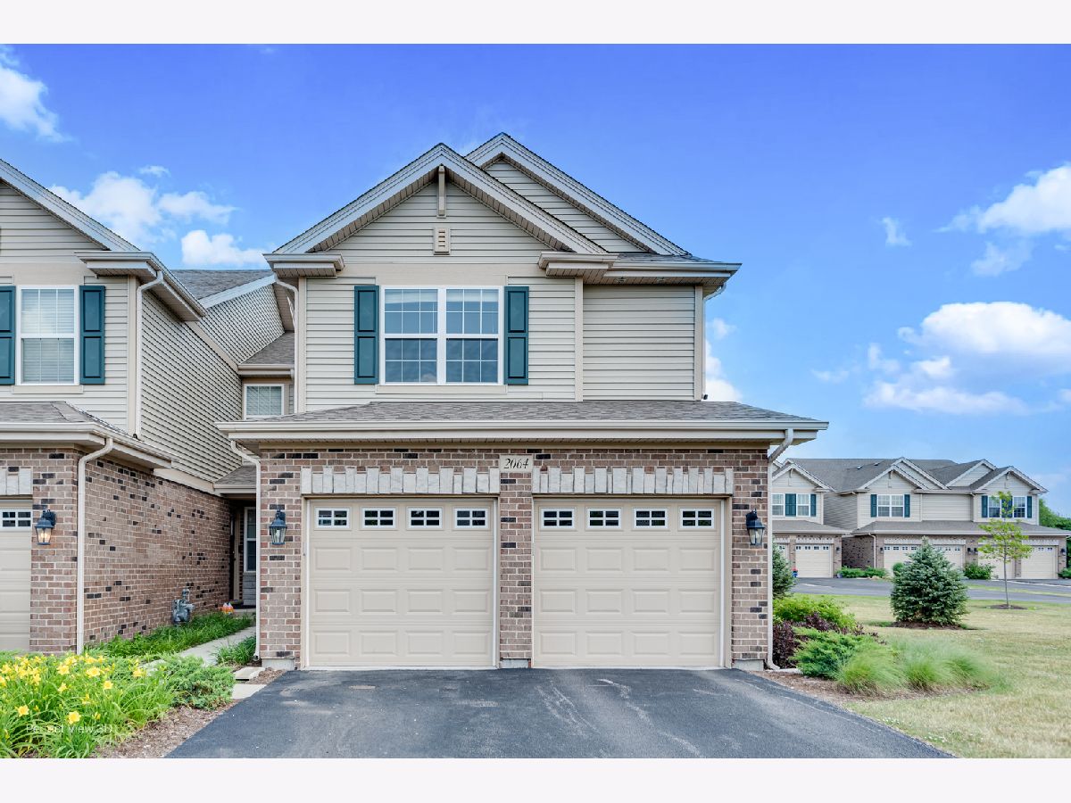  Rented Aurora Illinois, 2064 Canyon Creek