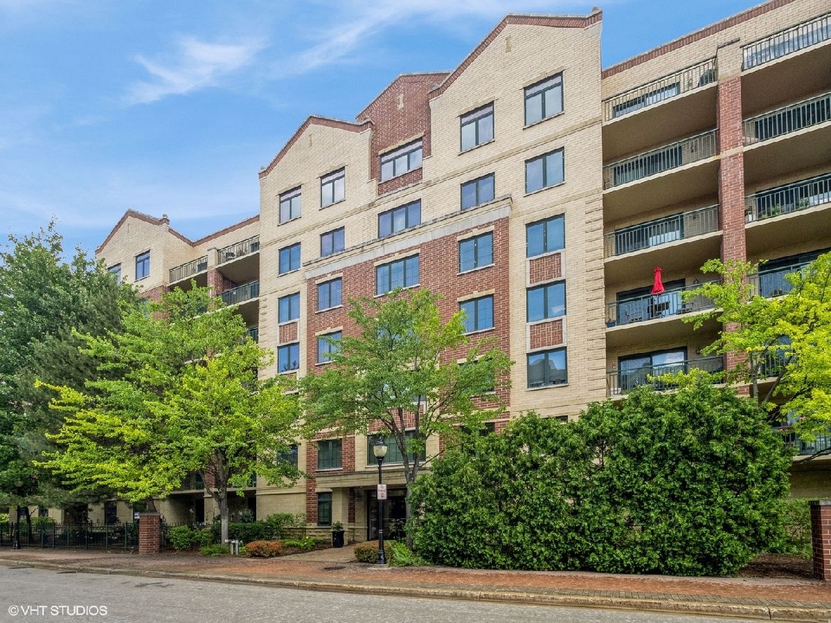 Condominiums Sold Village Centre Mount Prospect Illinois, 11 Wille