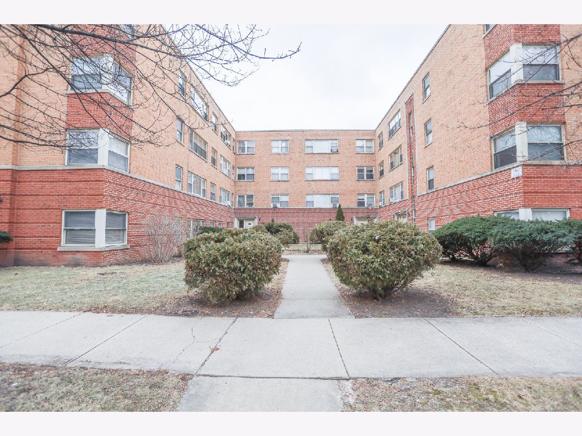 Rented Chicago Illinois, 5655 Christiana