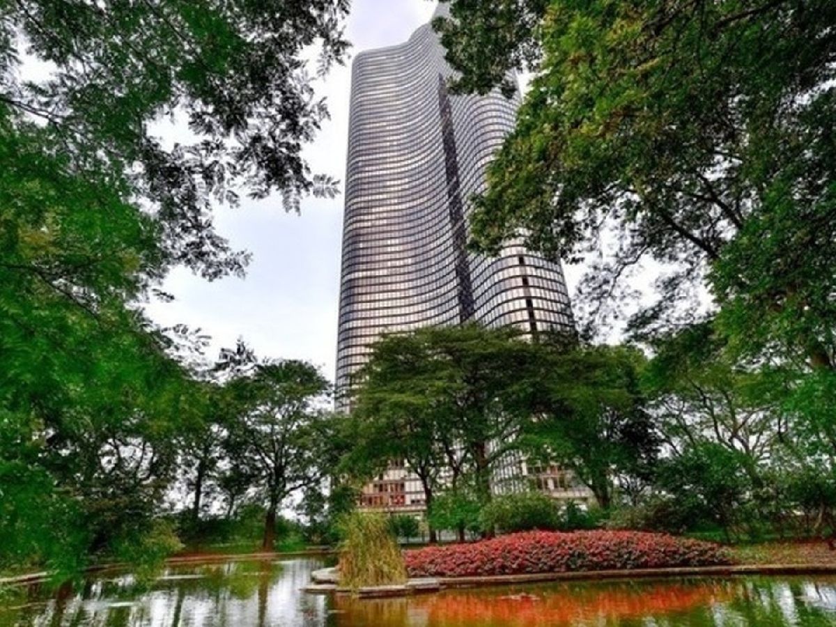 Condominiums Sold Lake Point Tower Chicago Illinois, 505 Lake Shore