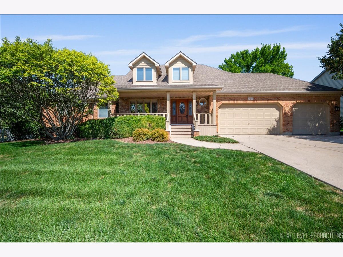  For Sale Sugar Grove Illinois, 157 Buckingham Drive