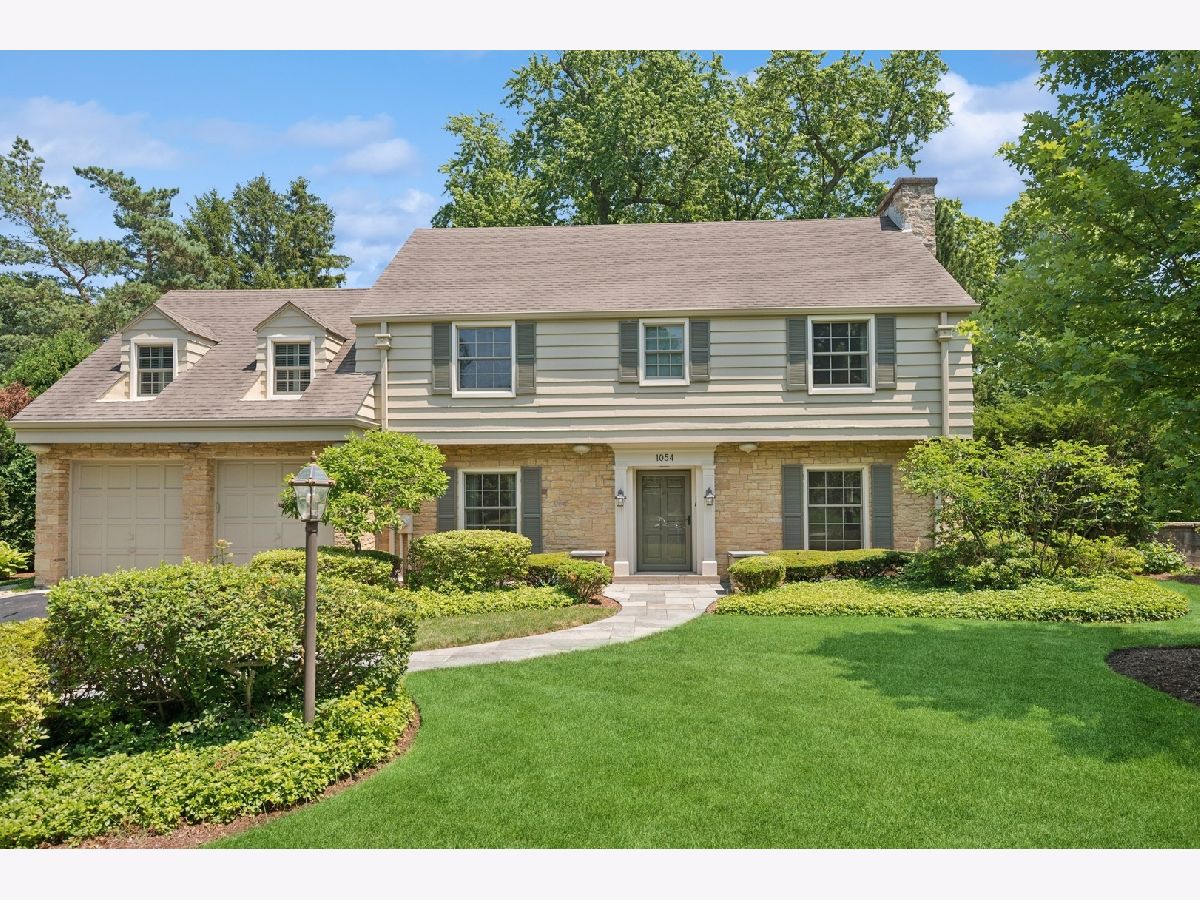 Homes & Condominiums For Sale Indian Hill Estates Wilmette Illinois, 1054 Seneca Road