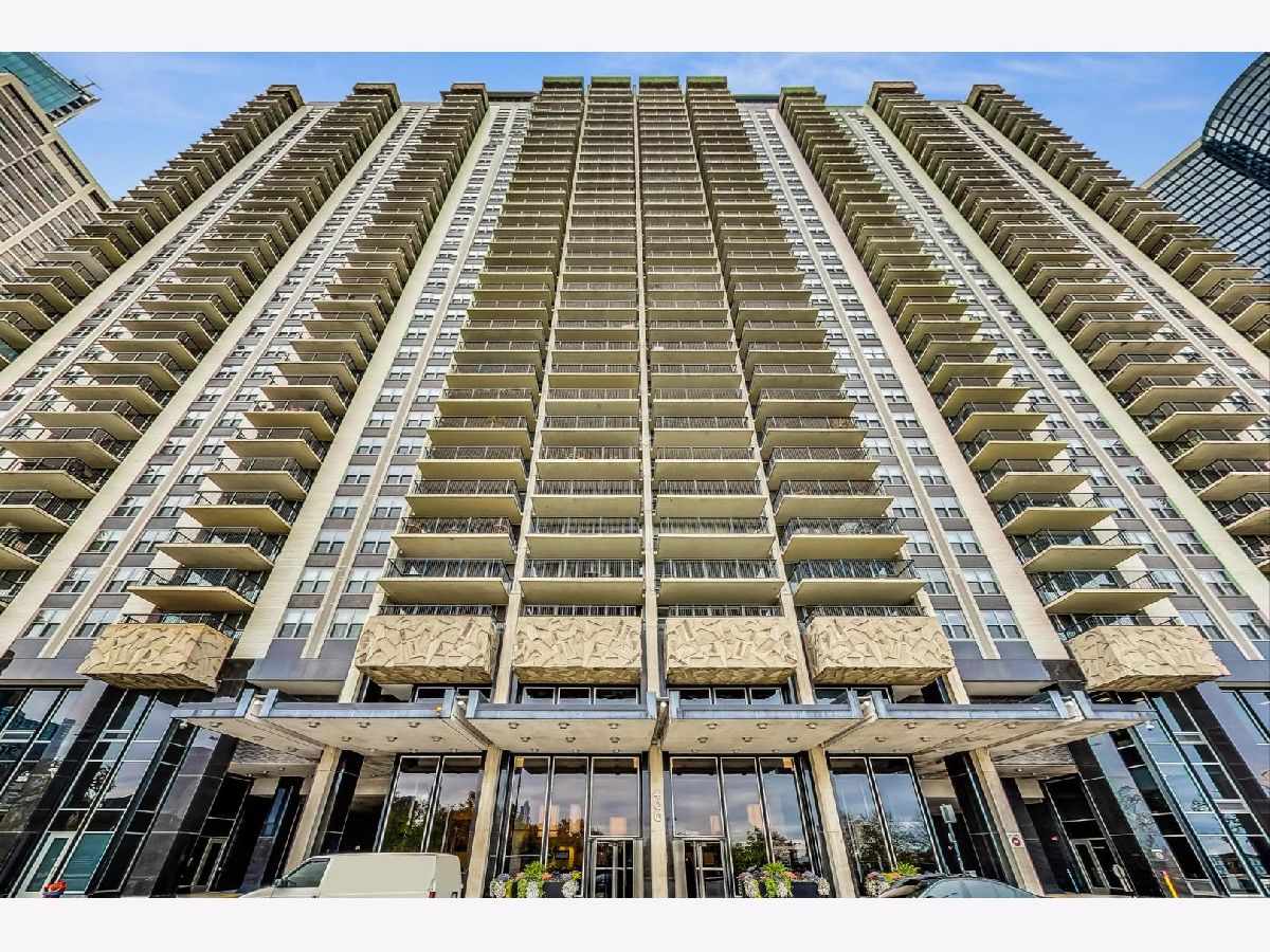  Rented Chicago Illinois, 400 Randolph