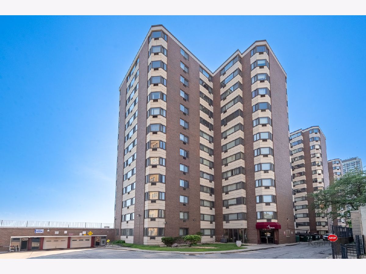  Rented Chicago Illinois, 7337 South Shore