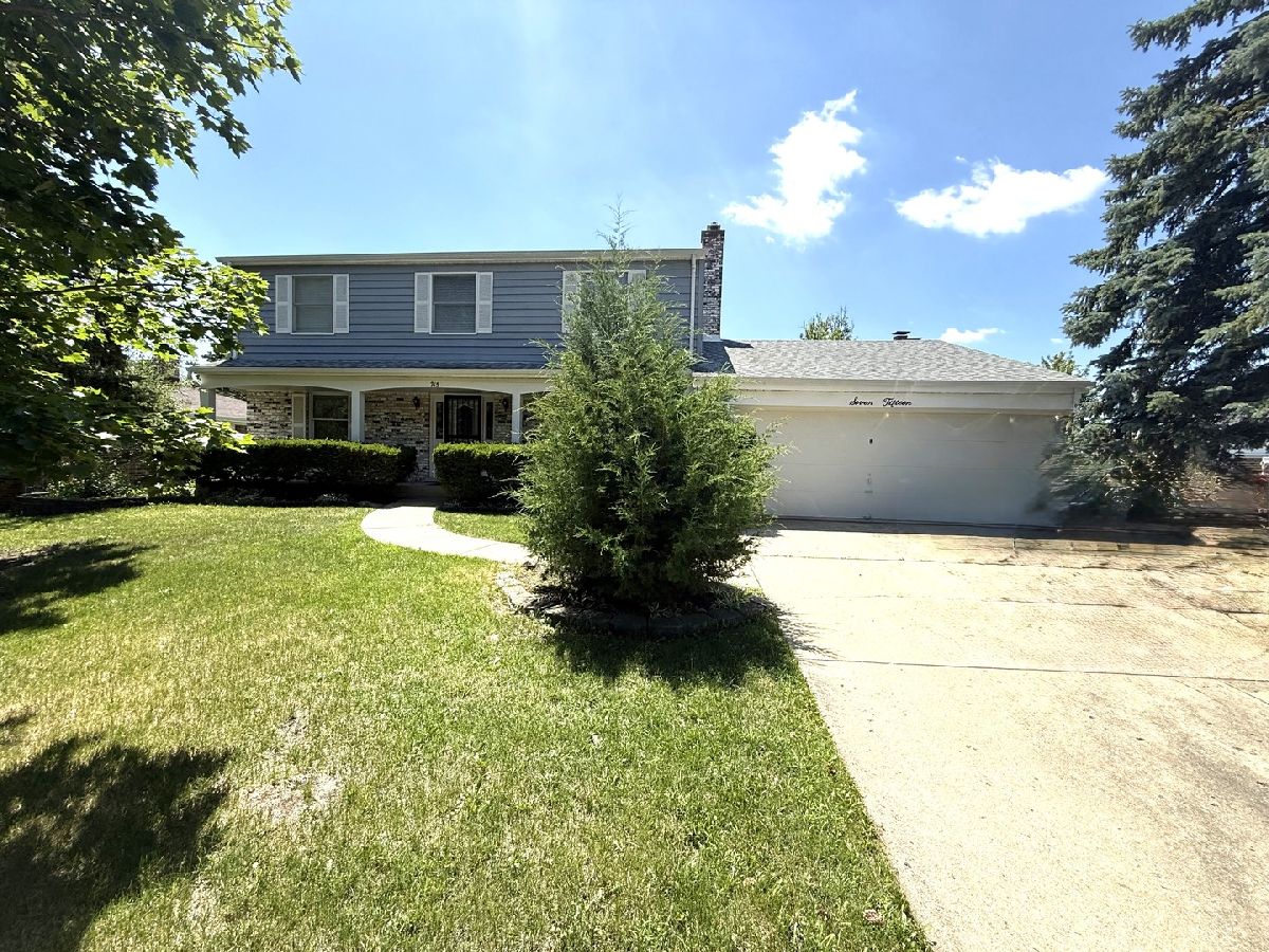Homes & Condos & Townhomes Rented Lancer Park Schaumburg Illinois, 715 Merlin