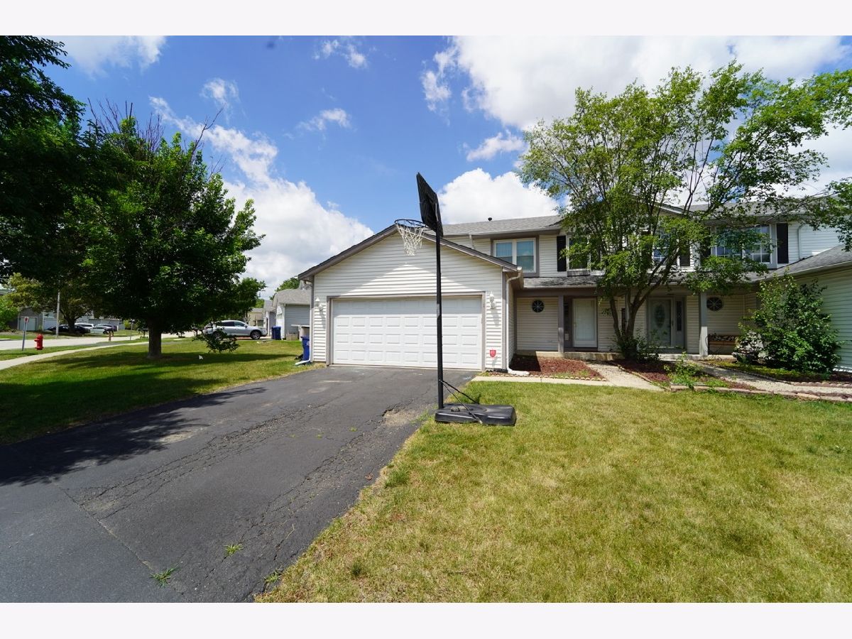  Rented Schaumburg Illinois, 1008 Southbridge