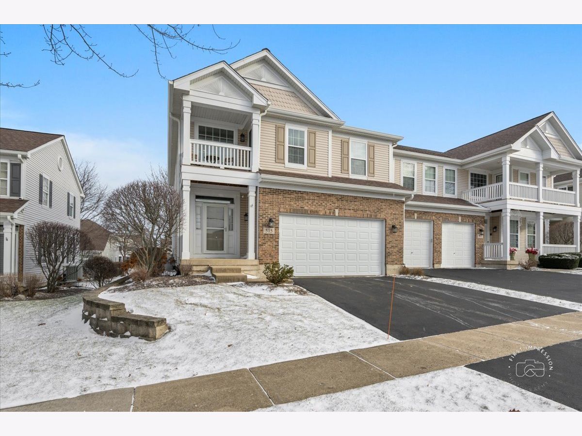 Townhomes Sold Fisher Farms Villas Geneva Illinois, 515 Cannon