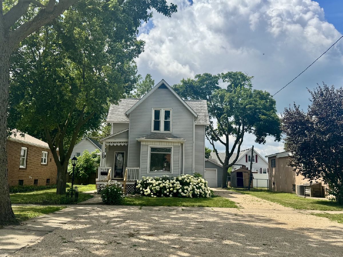  Rented Marseilles Illinois, 315 Broadway