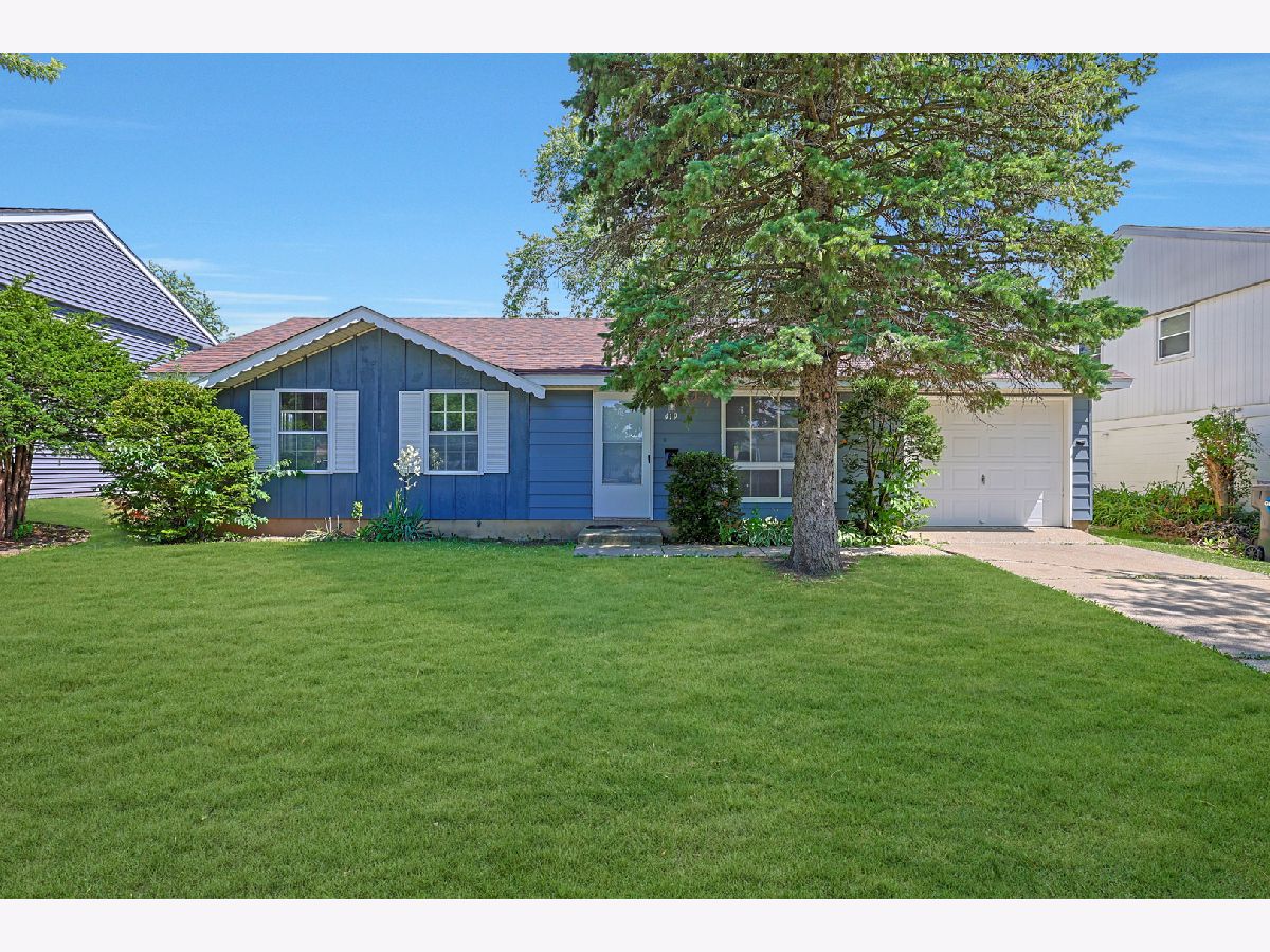 Homes & Townhomes For Sale Woodland Heights Streamwood Illinois, 419 Waverly Avenue