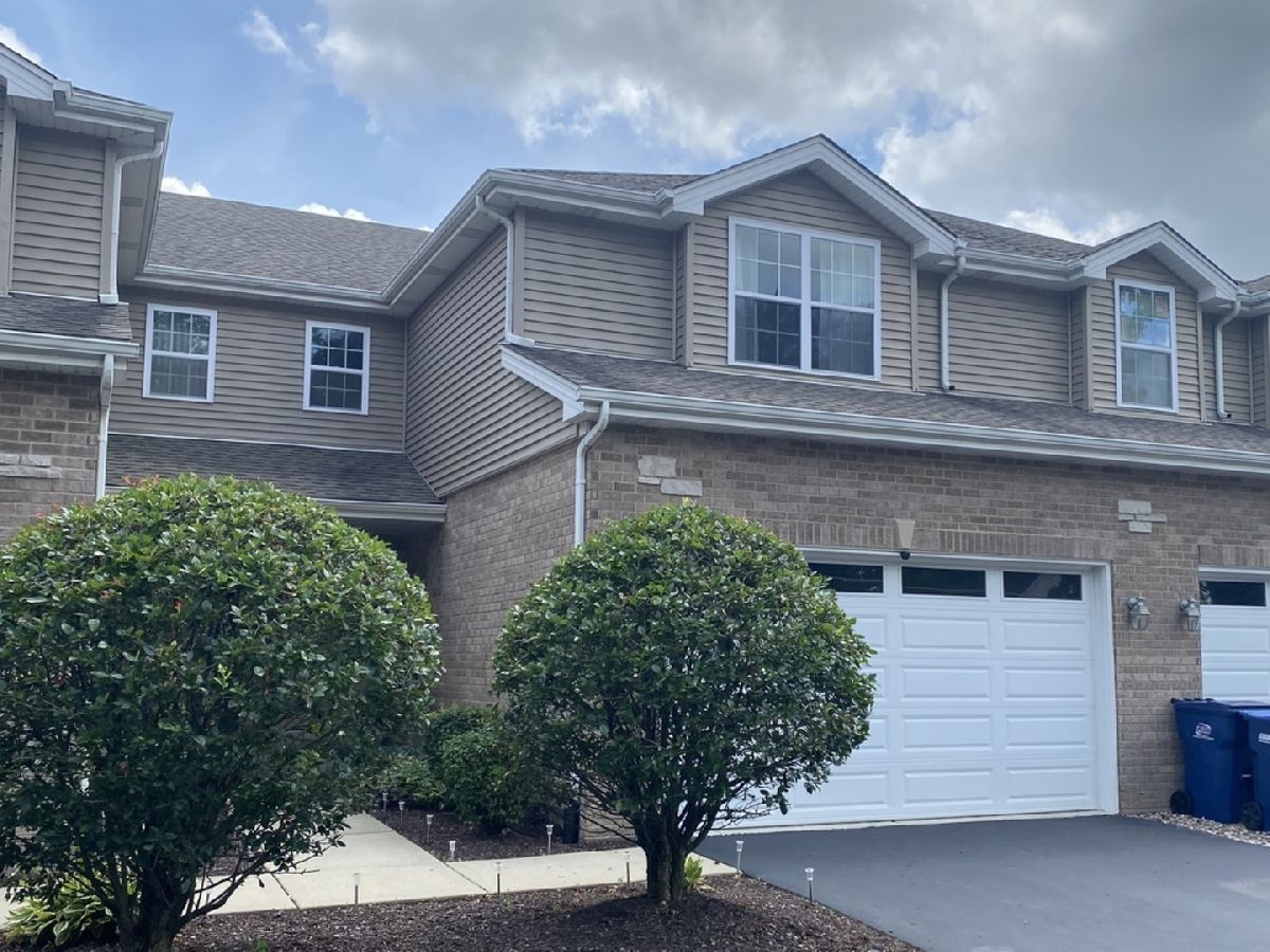  Sold Worth Illinois, 7009 Crandall
