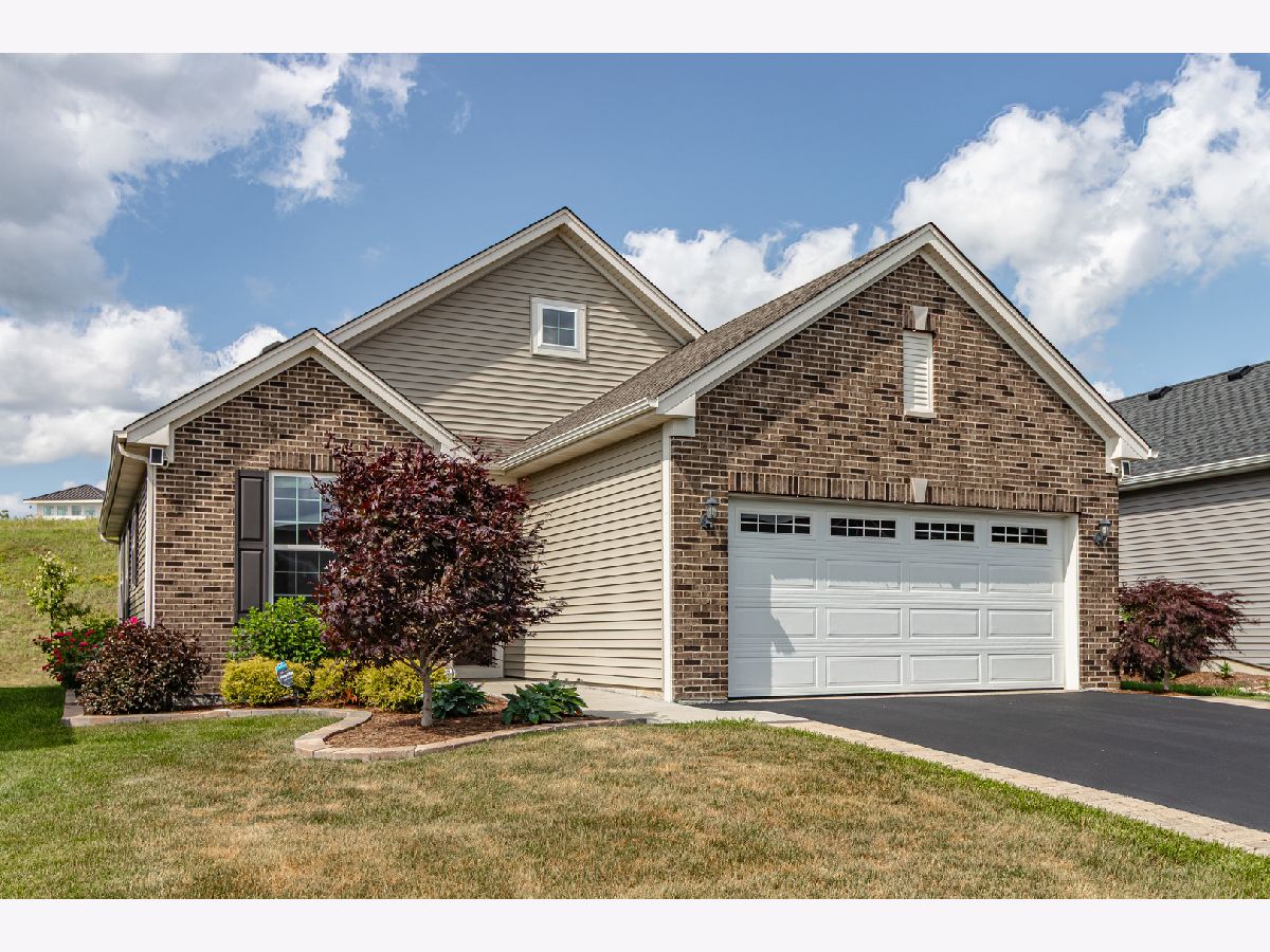 Homes & Condos & Townhomes Sold Andare At Glenloch Algonquin Illinois, 2170 Indigo