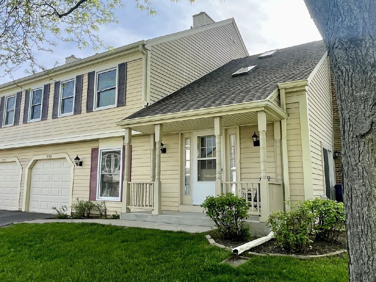 Townhomes & Condos Rented College Hill Schaumburg Illinois, 2760 College Hill