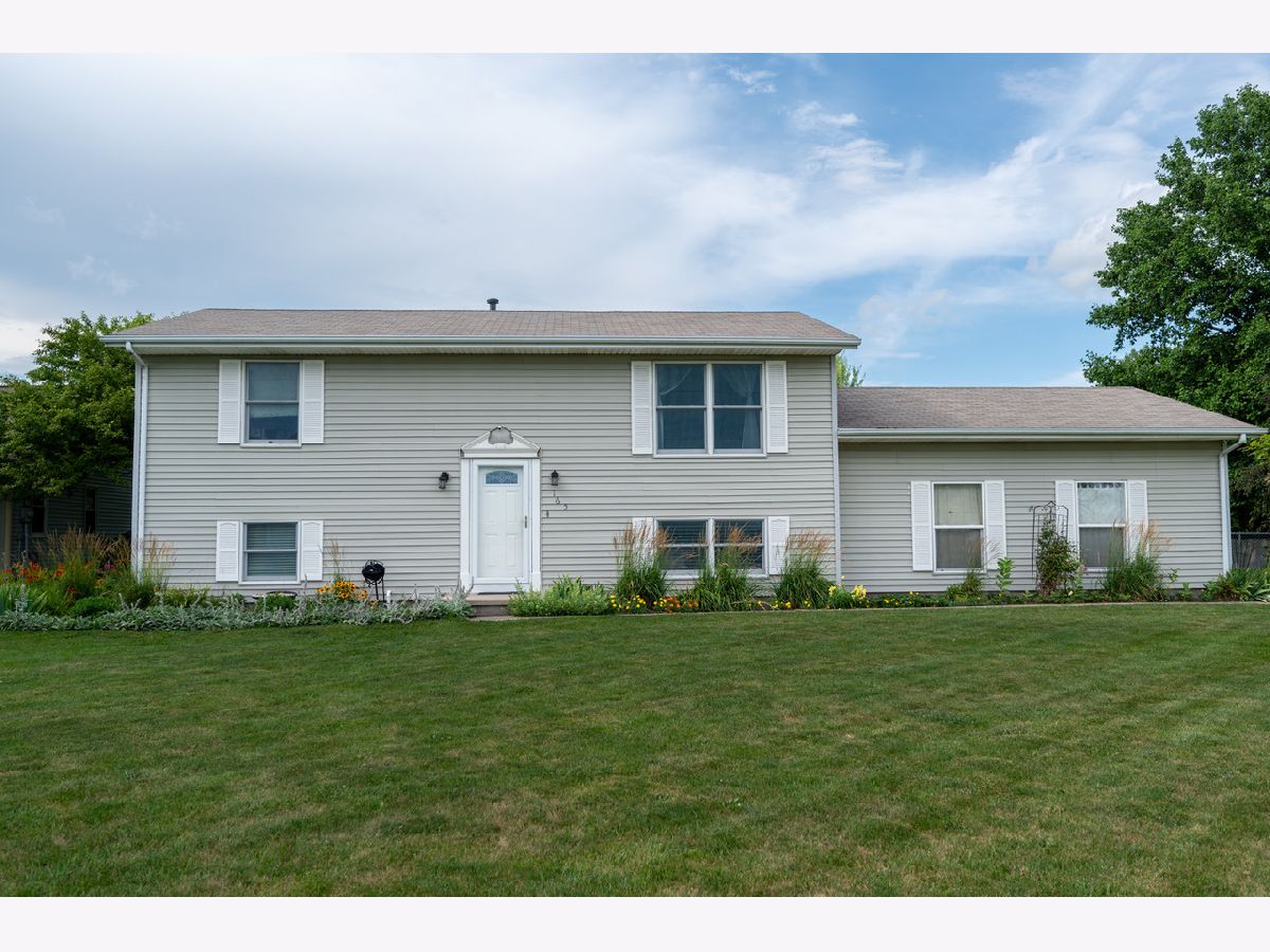  Sold El Paso Illinois, 165 Clay