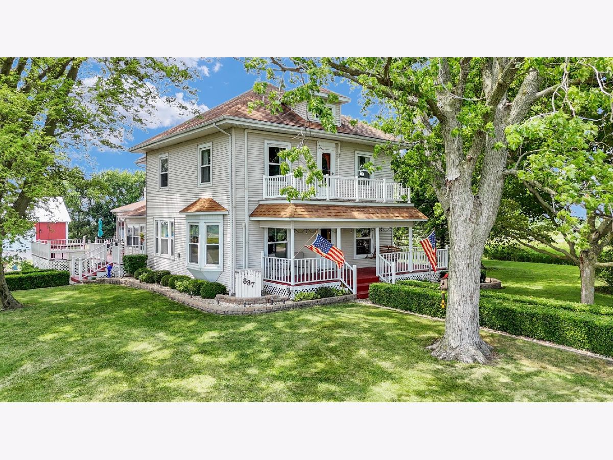  Sold Melvin Illinois, 887 1100e