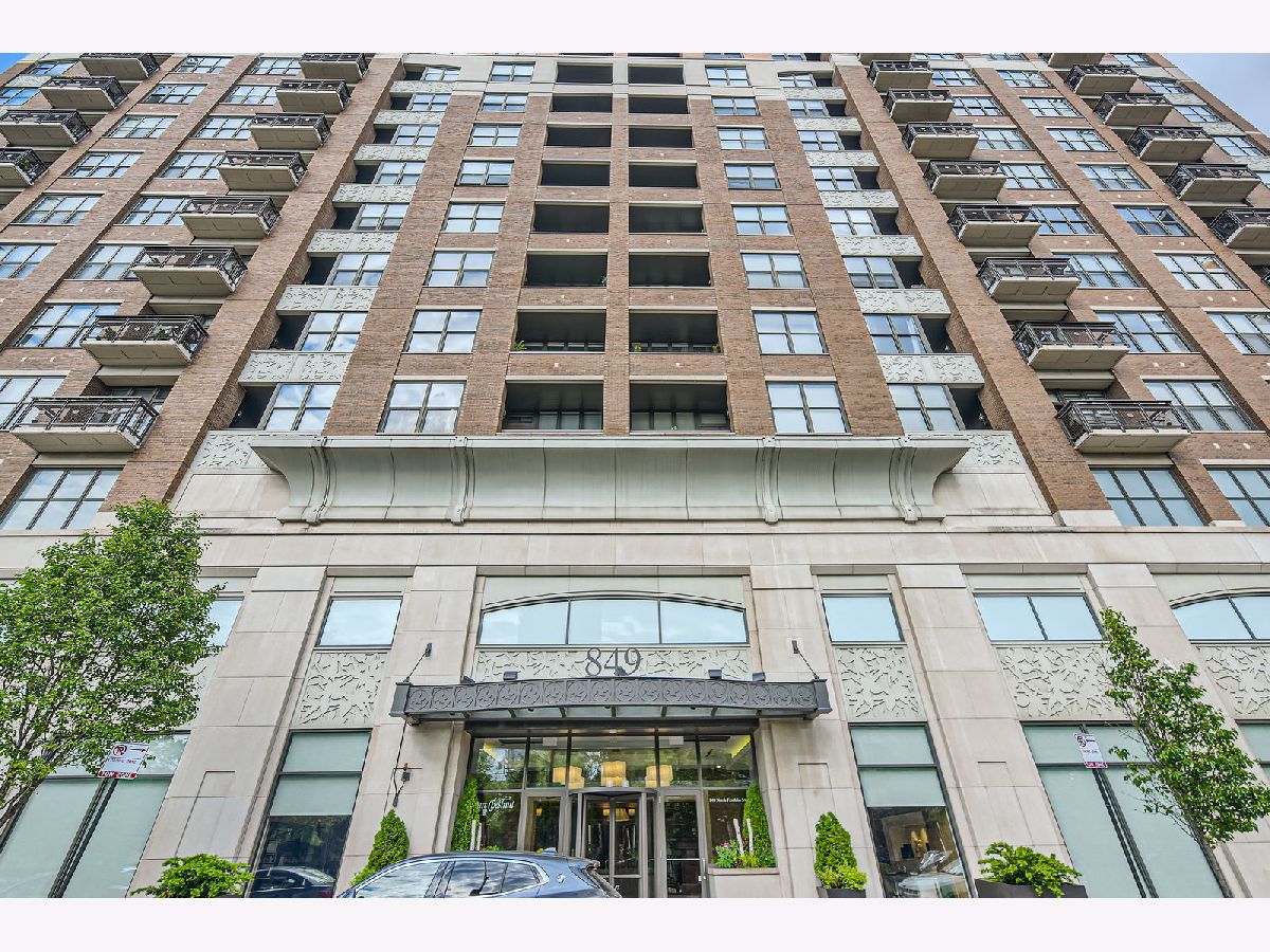 Condominiums Rented Parc Chestnut Chicago Illinois, 849 Franklin
