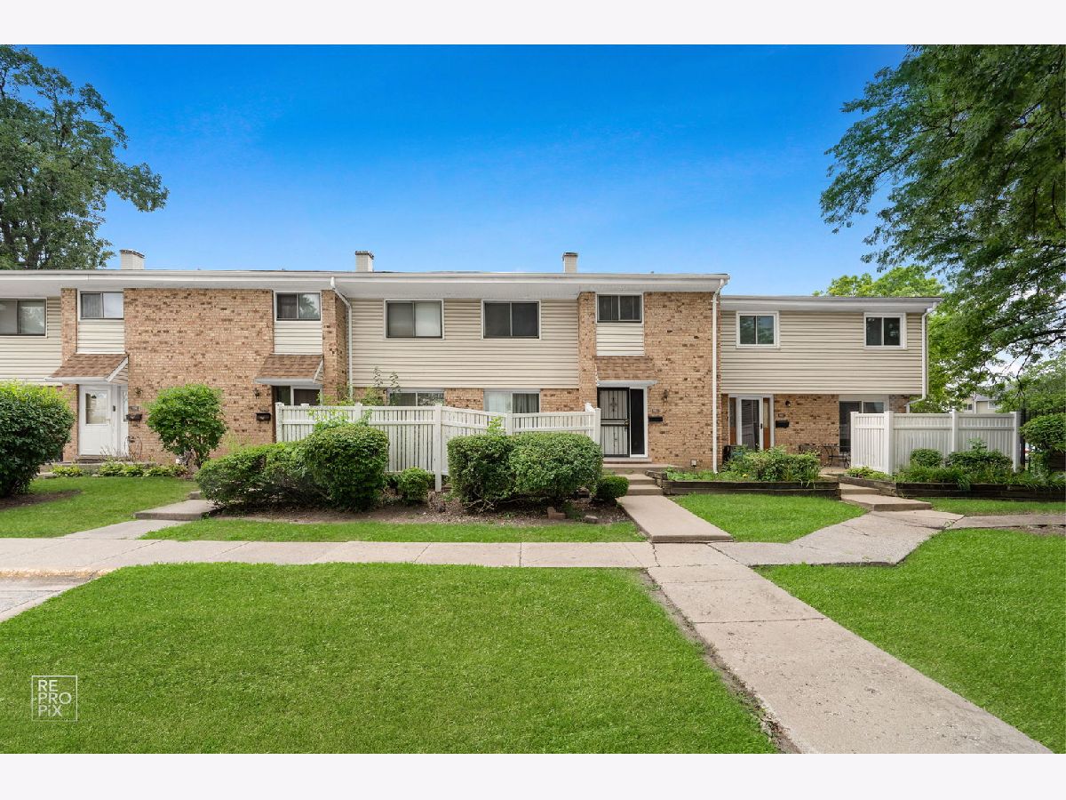  For Sale University Park Illinois, 882 White Oak Lane