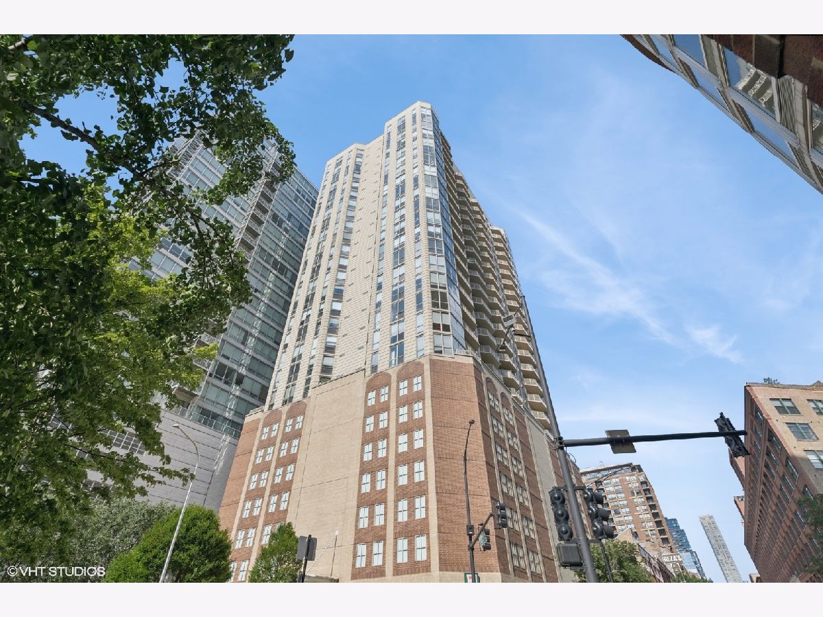 Condominiums Sold Admirals Pointe Chicago Illinois, 645 Kingsbury