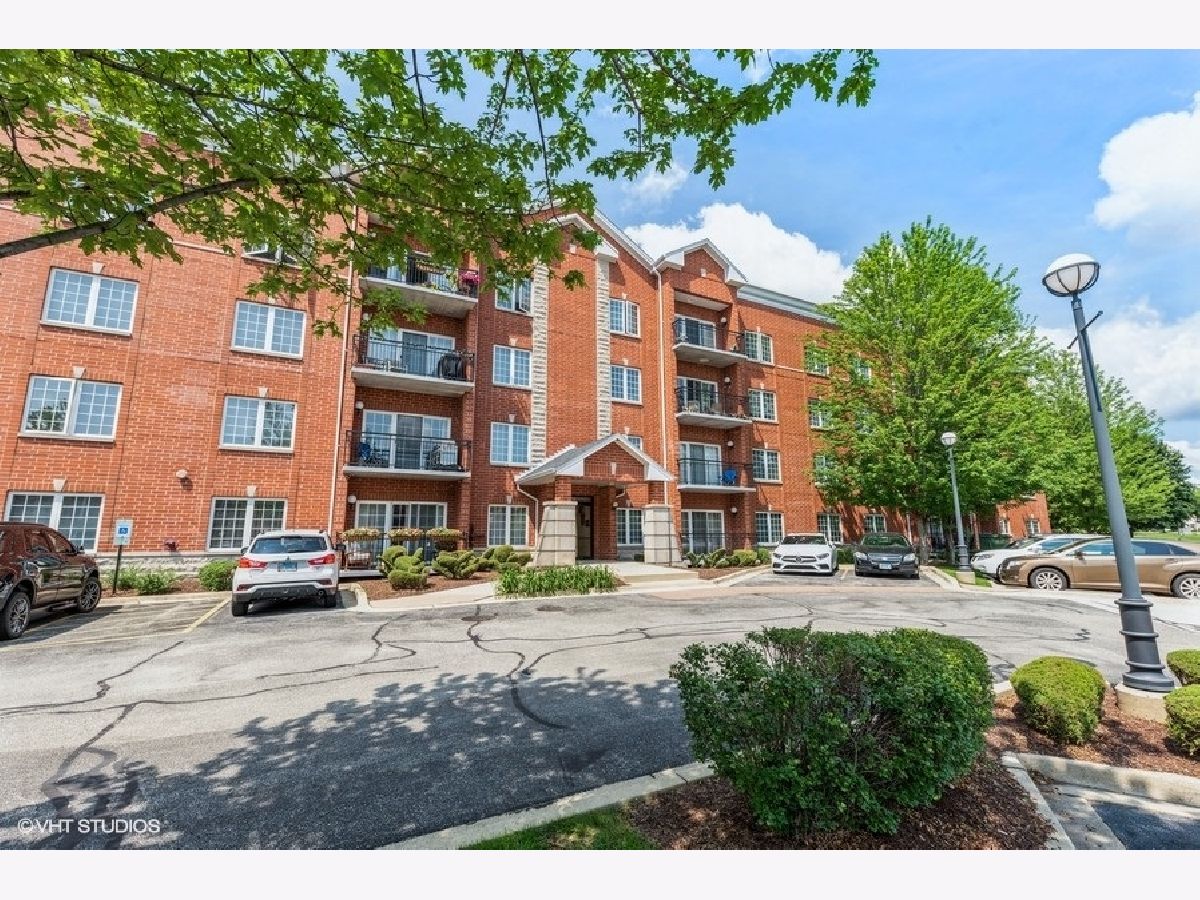  Rented Rolling Meadows Illinois, 3501 Wellington