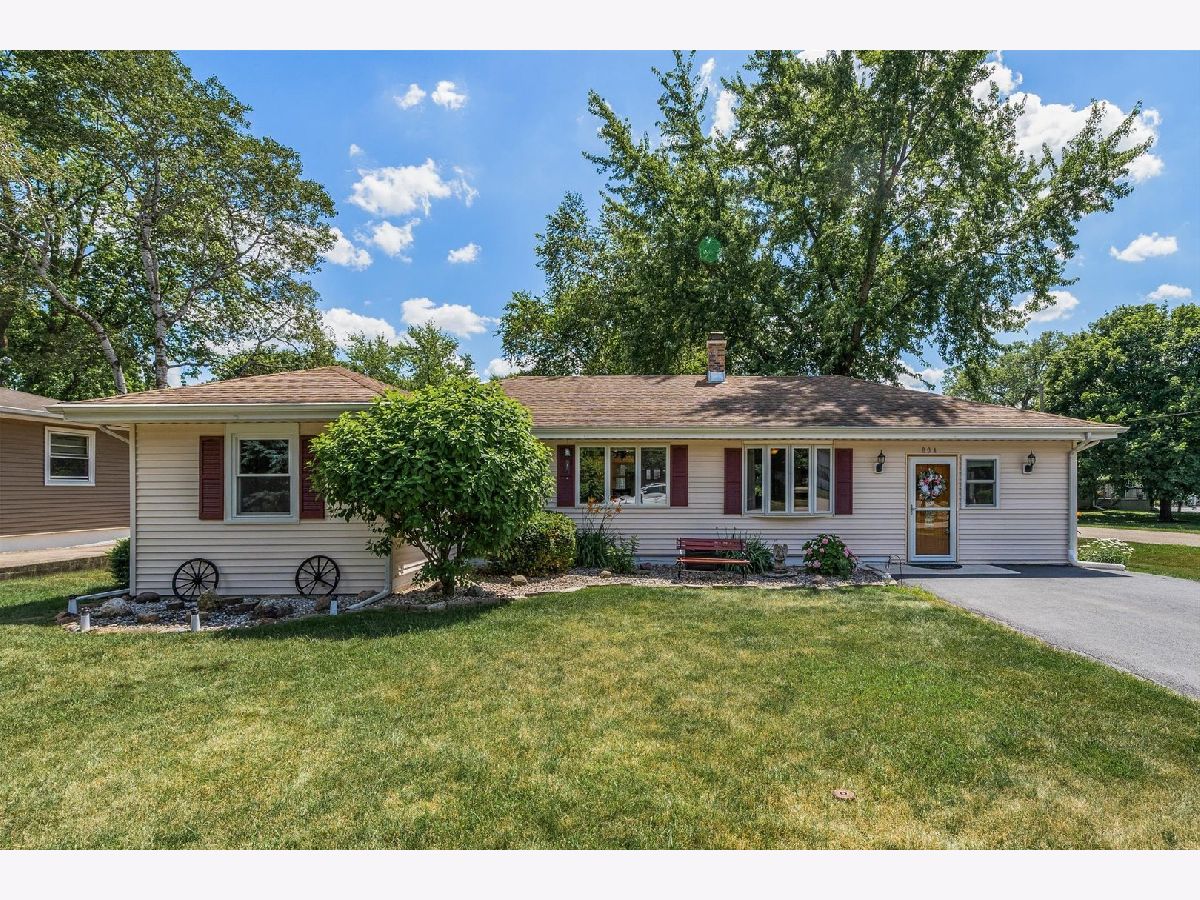  For Sale Maple Park Illinois, 804 Elm Street